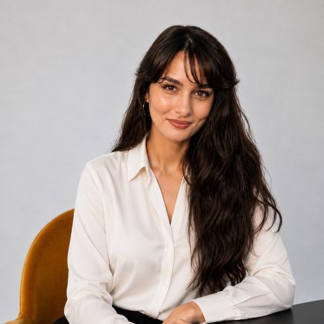Angelina — Client relations manager, El Relocator team